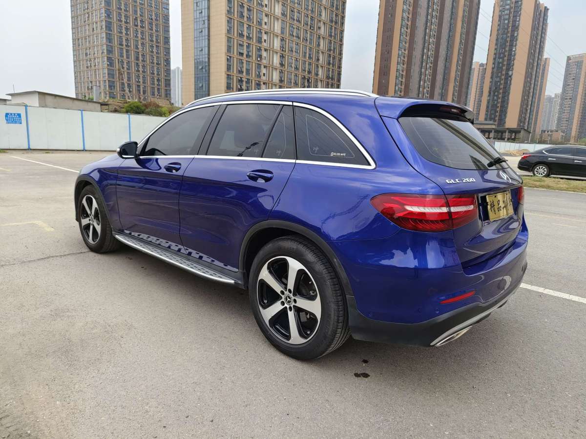 奔馳 奔馳GLC  2018款 改款 GLC 260 4MATIC 豪華型圖片