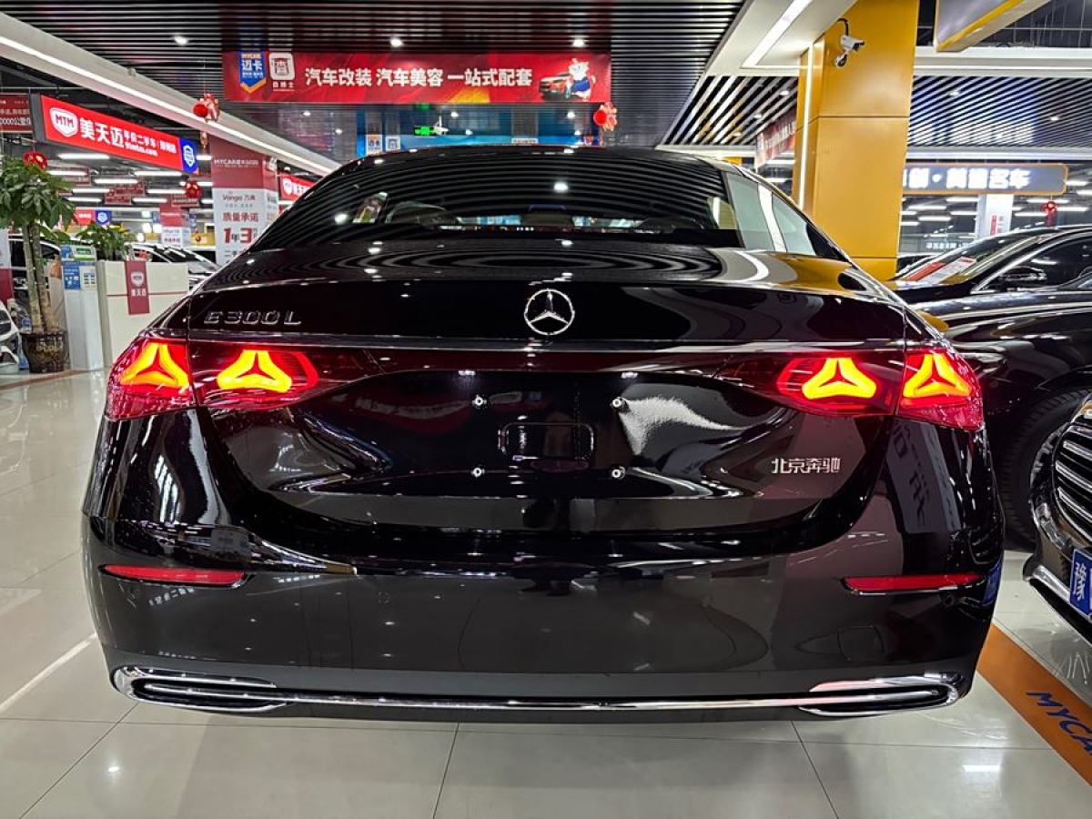 奔馳 奔馳E級  2019款 改款 E 300 L 豪華型圖片