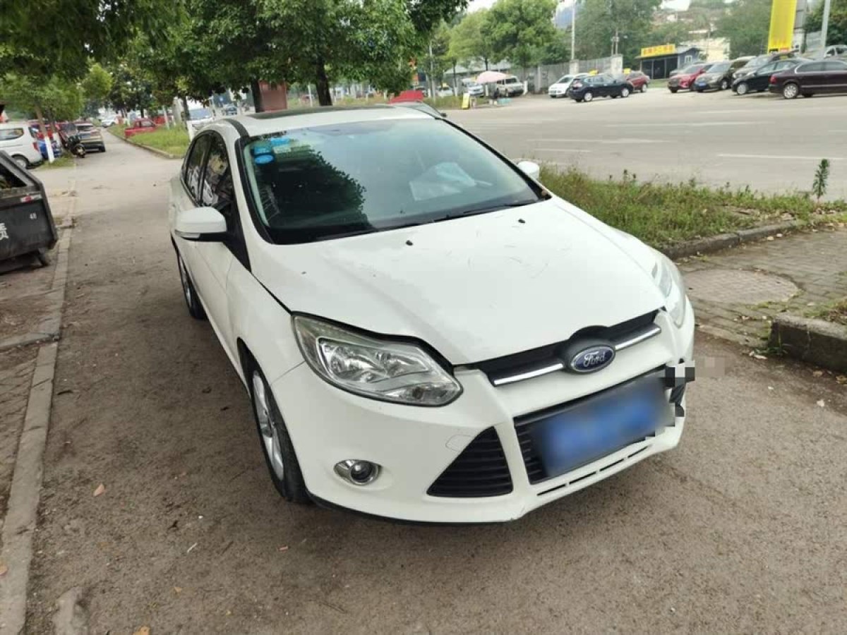 福特 ?？怂? 2012款 三廂 1.6L 自動風(fēng)尚型圖片