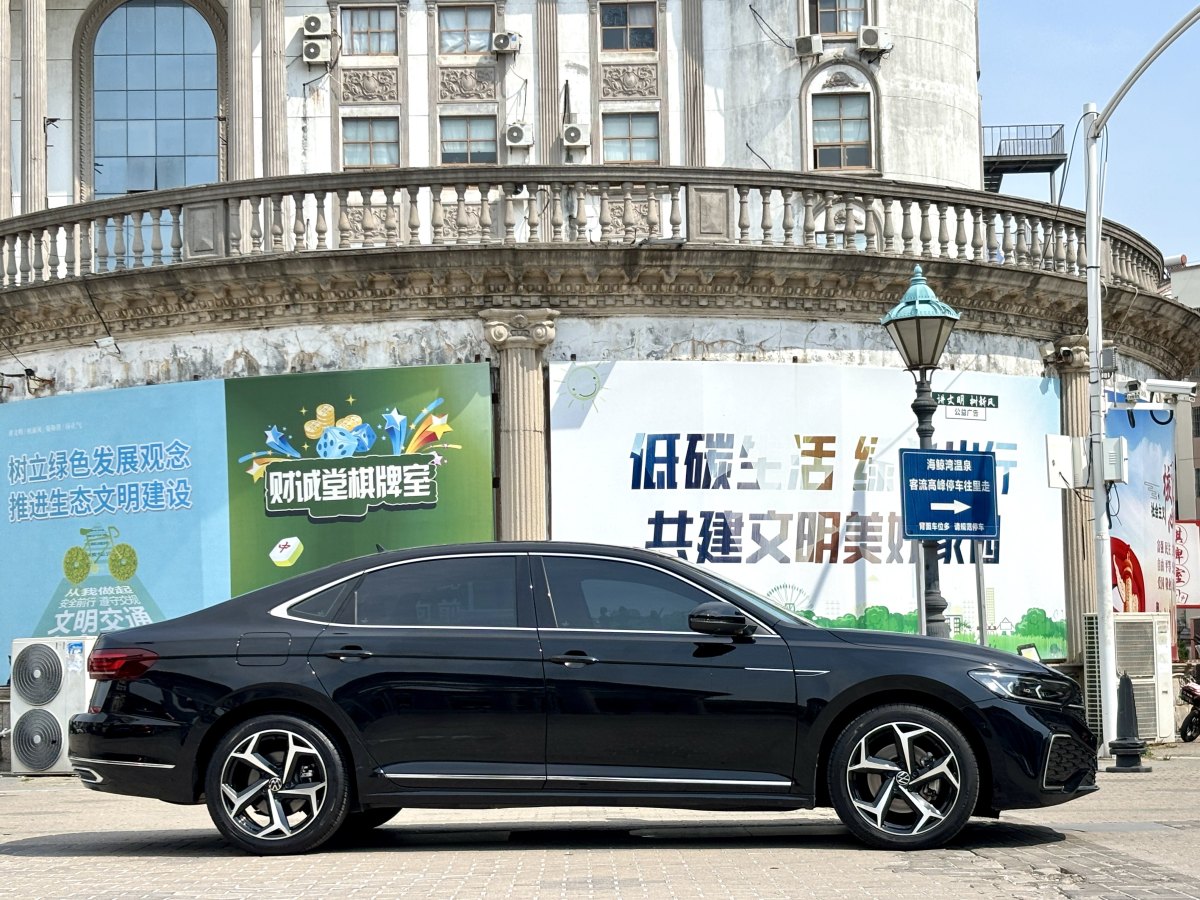 大眾 帕薩特  2023款 改款 330TSI 星空豪華版圖片