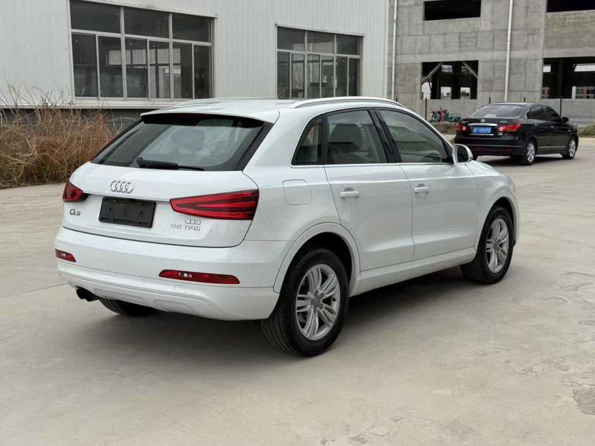 奧迪 奧迪Q3  2014款 Q3 1.4T 30TFSI 手動標(biāo)準(zhǔn)型圖片