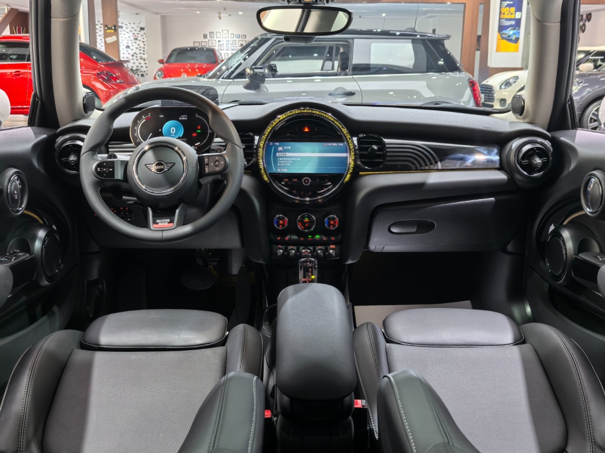 MINI MINI  2023款 2.0T COOPER S 弧光特別版圖片