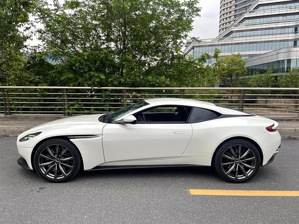 2019年1月阿斯頓·馬丁 阿斯頓?馬丁DB11  2019款 4.0T V8 Coupe