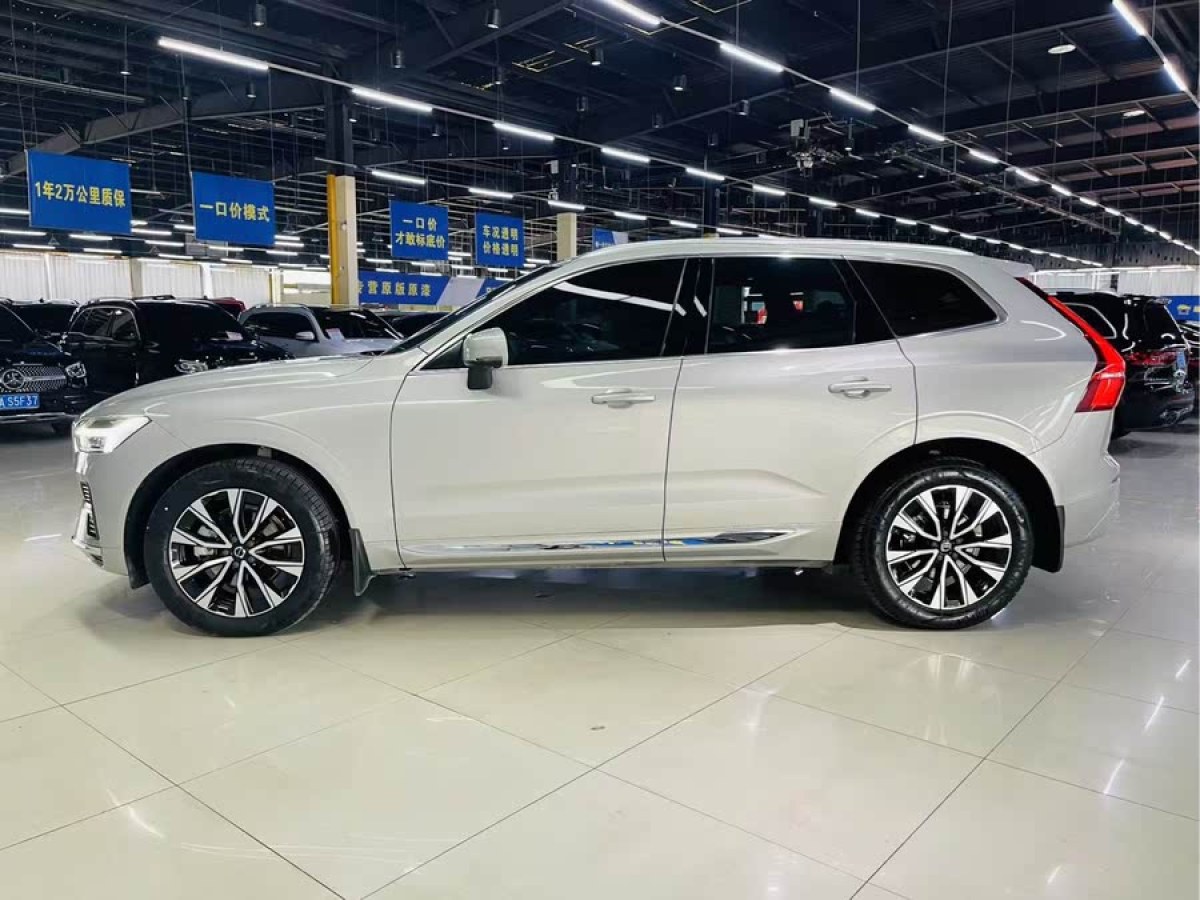 沃爾沃 XC60  2022款 B5 四驅智遠豪華版圖片