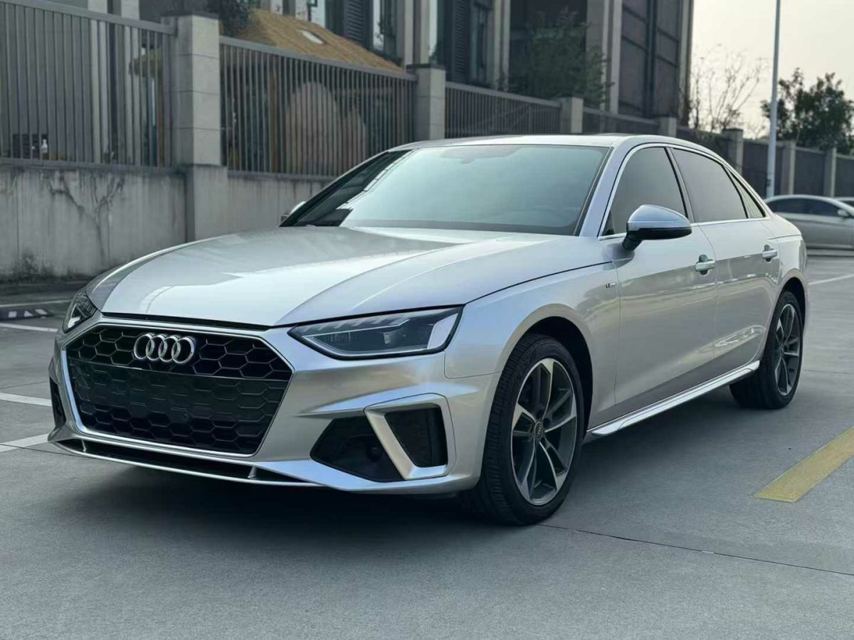 奧迪 奧迪A4L  2023款 35 TFSI 時(shí)尚動(dòng)感型圖片