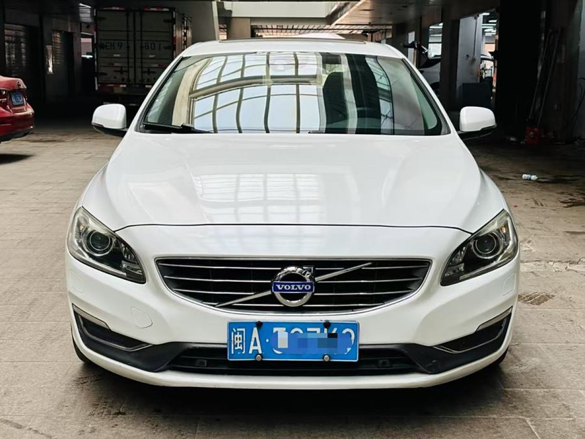 沃爾沃 S60  2015款 L 2.0T 智遠(yuǎn)版圖片