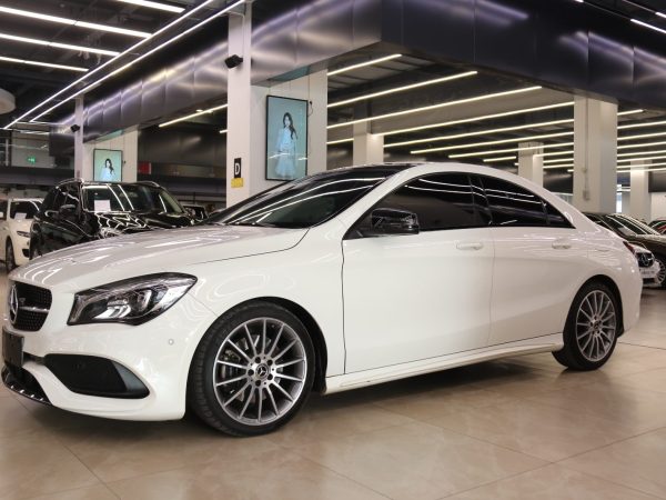 奔驰 奔驰CLA级  2018款 CLA 220 4MATIC