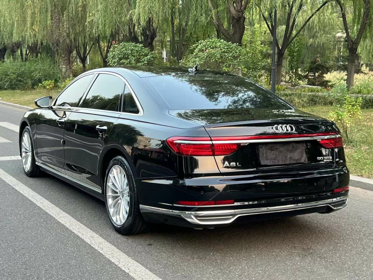 奧迪 奧迪S8  2020款 S8L 4.0TFSI quattro圖片