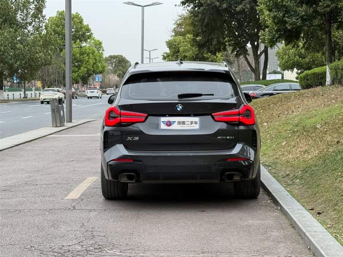 寶馬 寶馬X3  2022款 xDrive30i 領(lǐng)先型 M曜夜套裝圖片