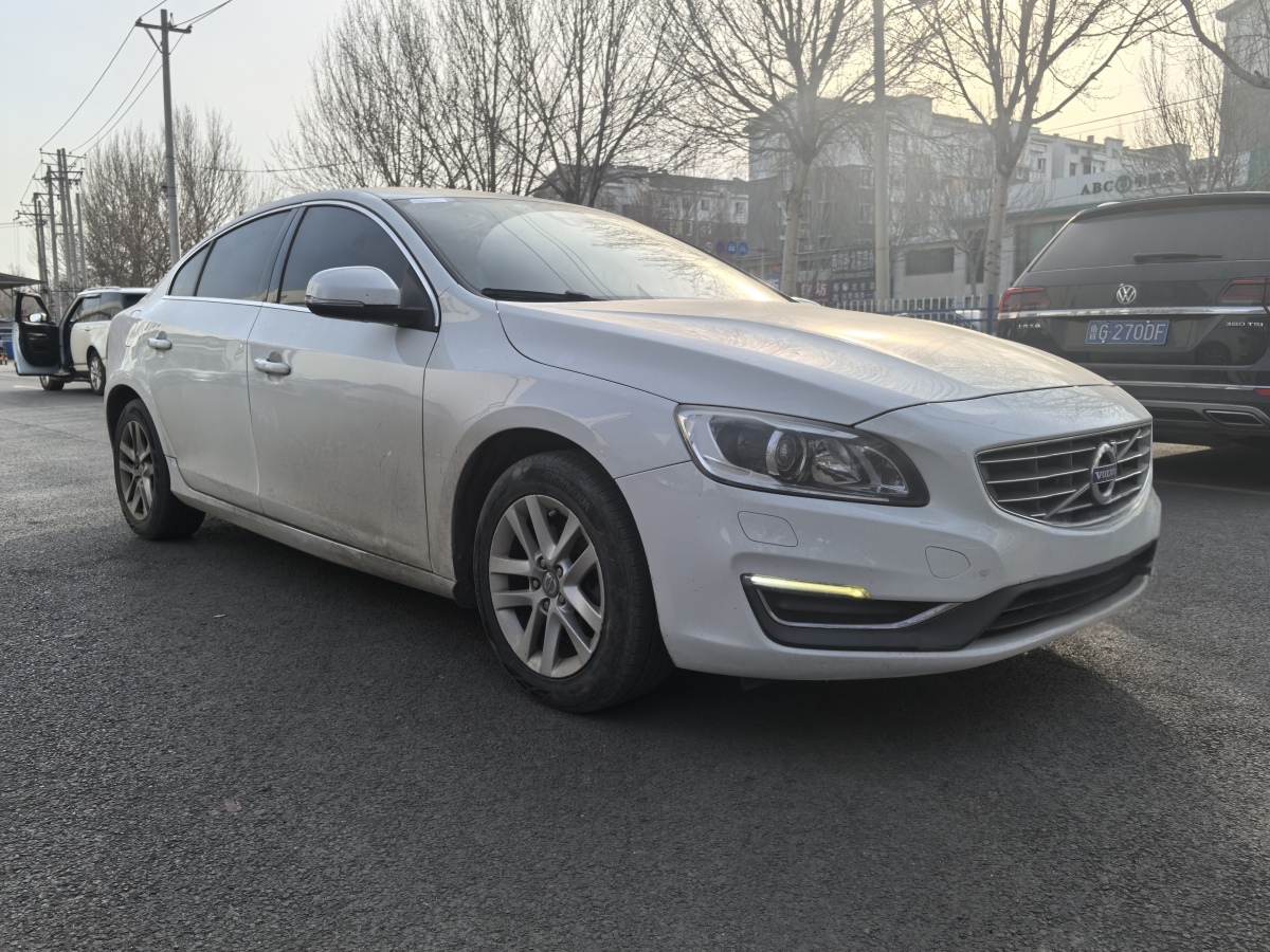 沃爾沃 S60  2014款 S60L 2.0T 智進(jìn)版圖片