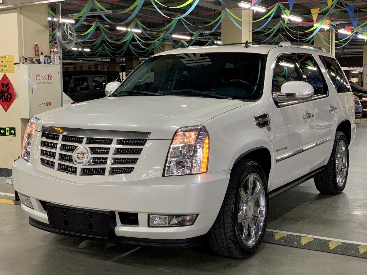 2011年6月凯迪拉克 凯雷德escalade 2010款 6.0 hybrid