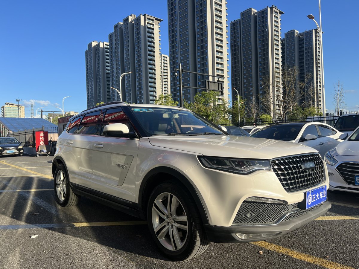 众泰 T700  2017款 1.8T 双离合豪华型图片