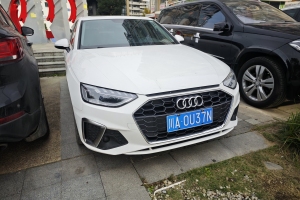 奥迪A4L 奥迪 40 TFSI 时尚动感型