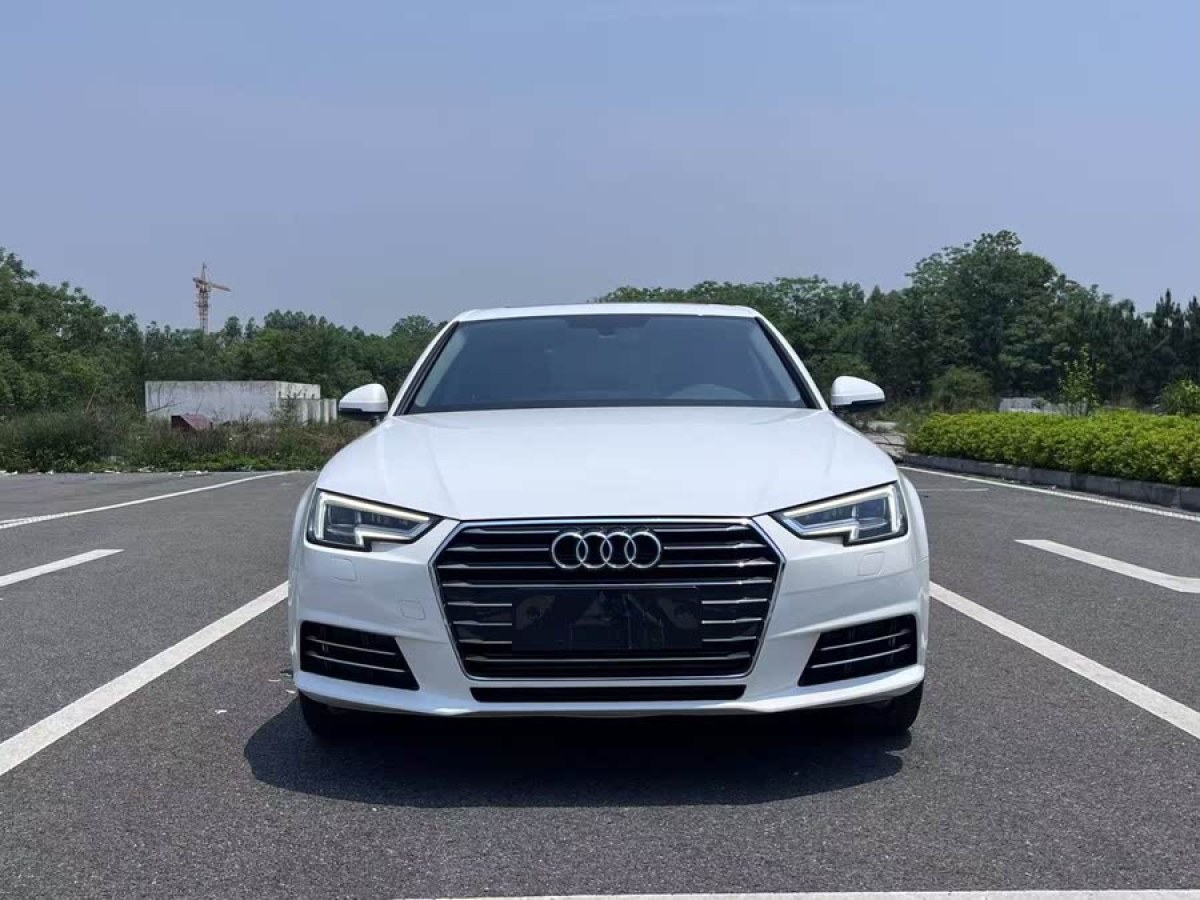 奧迪 奧迪A4L  2018款 30周年年型 40 TFSI 進取型圖片