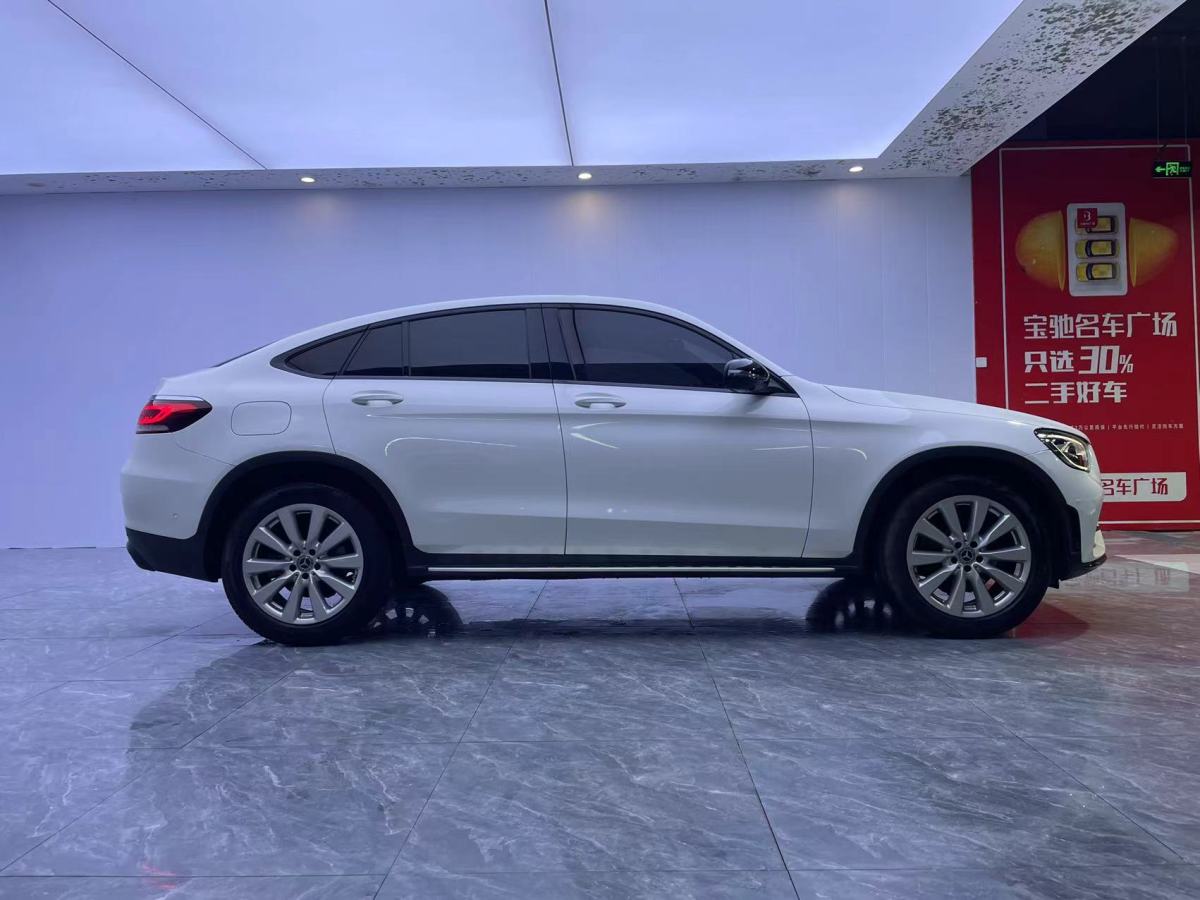 奔馳 奔馳GLC  2022款 改款 GLC 260 4MATIC 轎跑SUV圖片