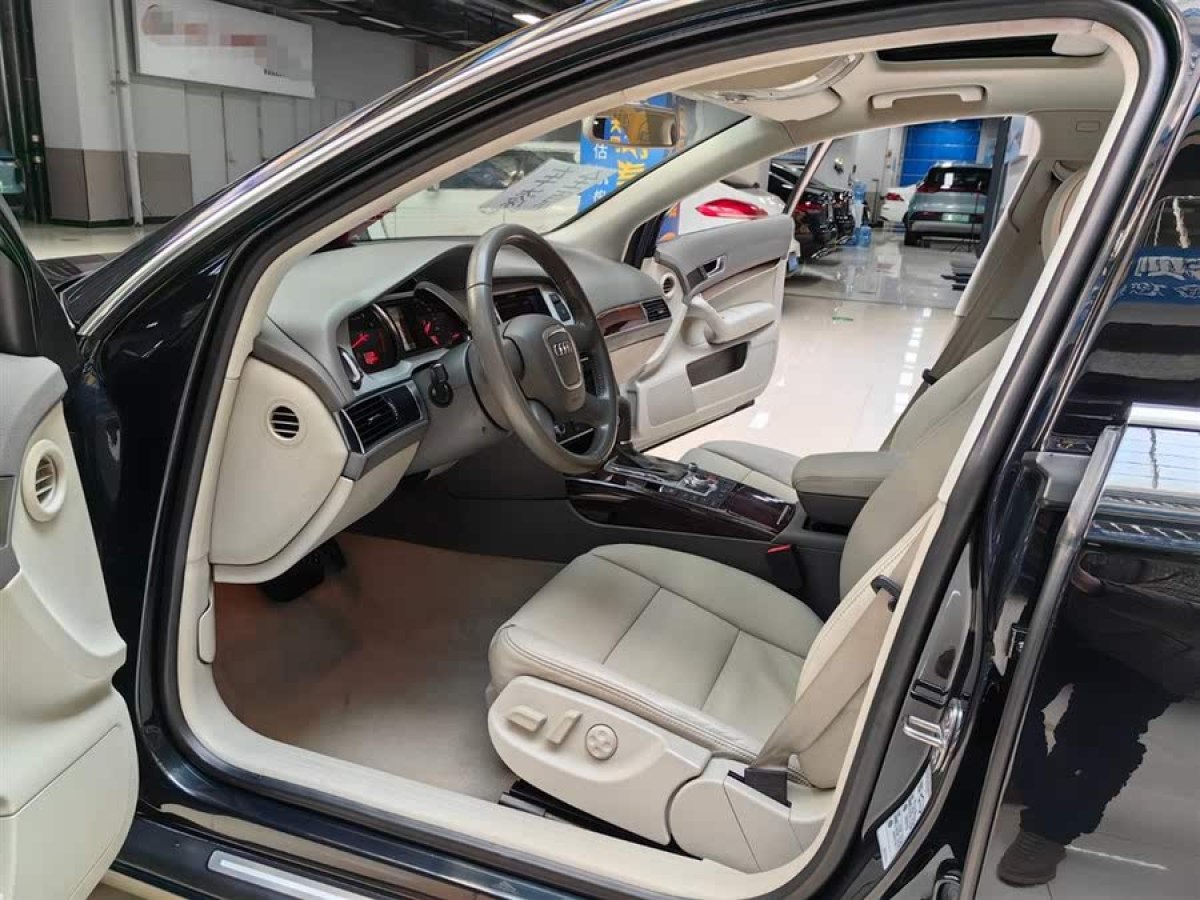 奧迪 奧迪A6L  2011款 2.0 TFSI 自動(dòng)標(biāo)準(zhǔn)型圖片