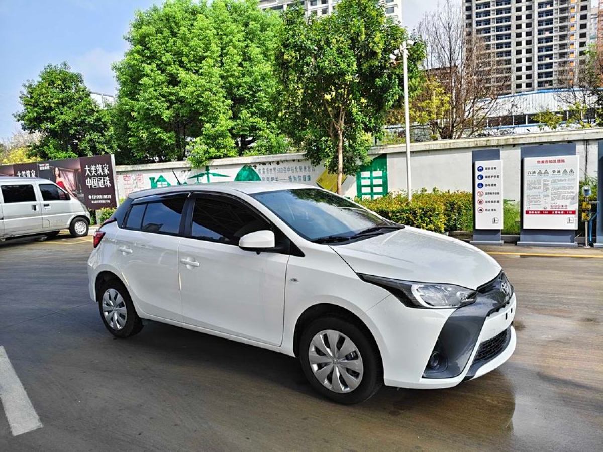 豐田 YARiS L 致炫  2021款 1.5L CVT領(lǐng)先版圖片