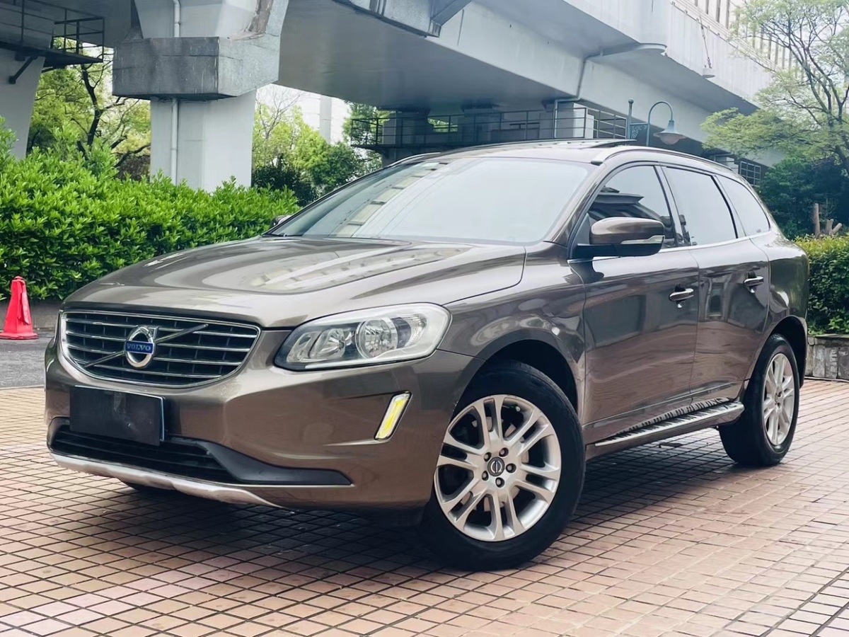 2015年3月沃尔沃 XC60  2015款 T5 智行版