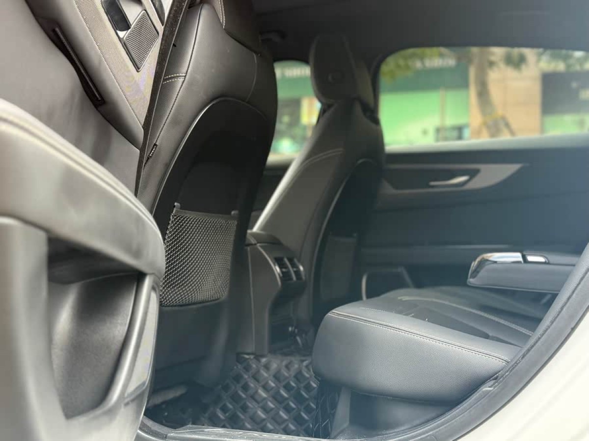 捷豹 XEL  2020款 2.0T 200PS R-DYNAMIC S進(jìn)取運(yùn)動(dòng)版圖片