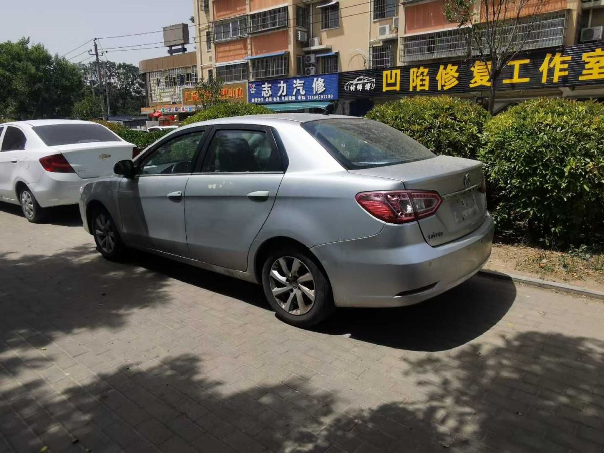 東風(fēng)風(fēng)神 S30  2013款 1.5L 手動尊貴型圖片