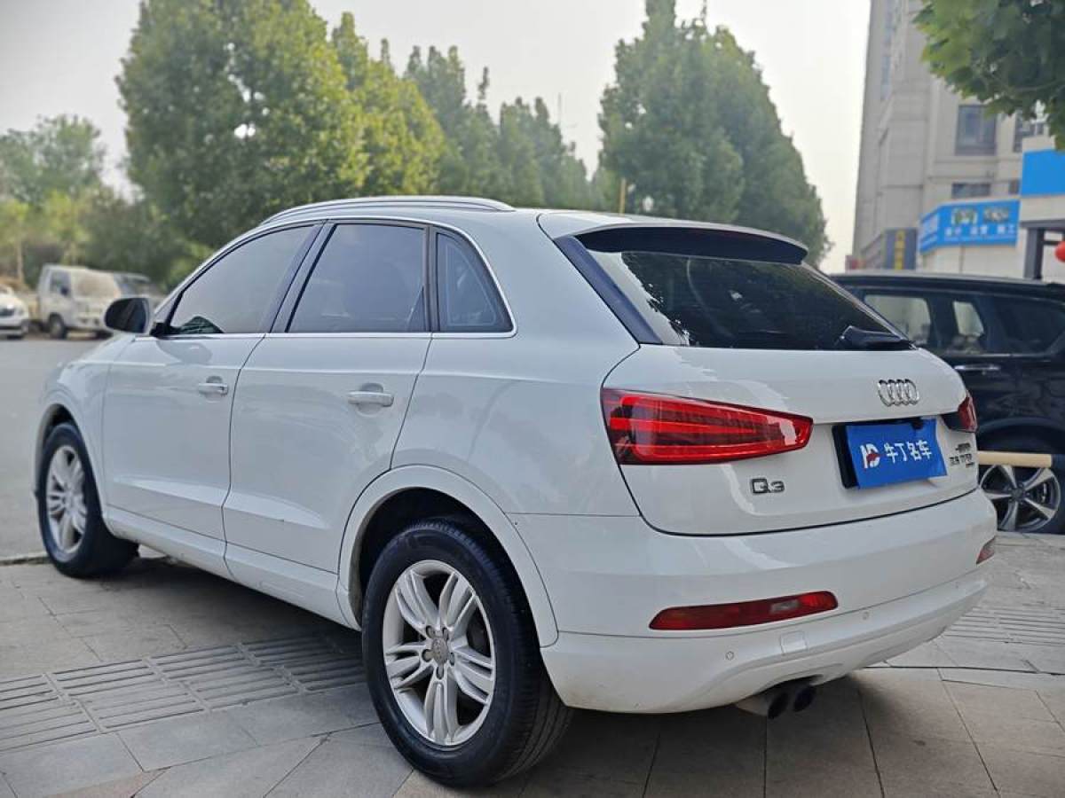 2014年10月奧迪 奧迪Q3  2015款 35 TFSI quattro 技術(shù)型