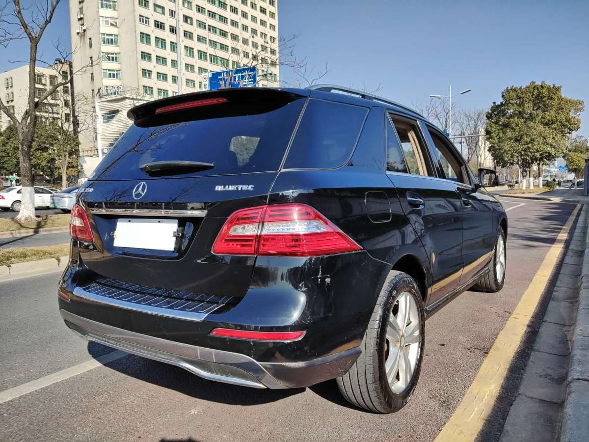 奔馳 奔馳M級  2014款 ML 350 CDI 4MATIC圖片