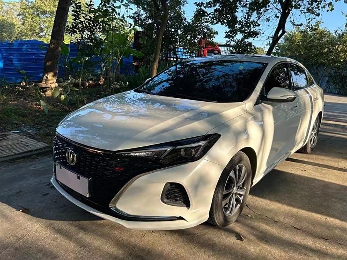 長(zhǎng)安 逸動(dòng)  2020款 PLUS 藍(lán)鯨NE 1.4T GDI DCT旗艦型圖片