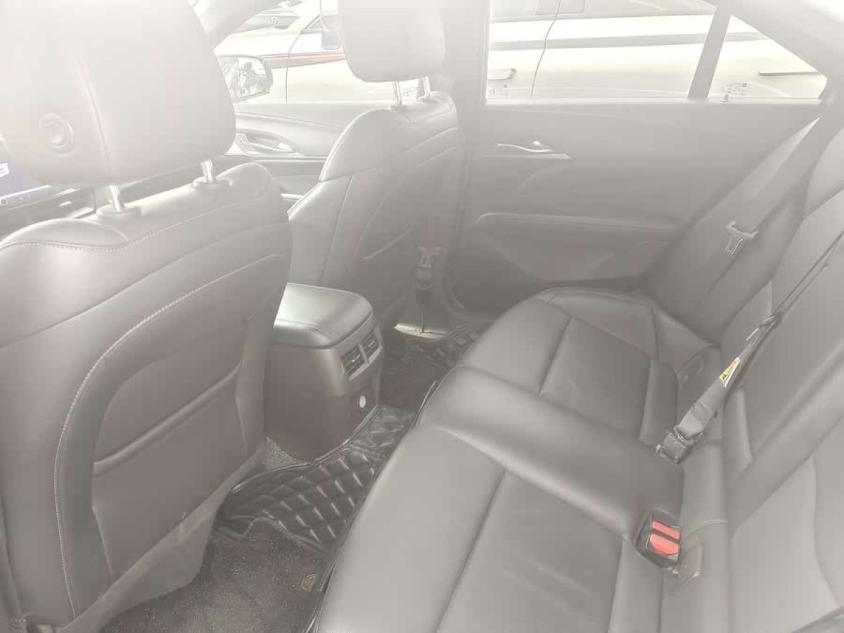 凱迪拉克 CT4  2021款 28T 豪華型圖片