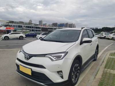 2017年7月 豐田 RAV4榮放 2.5L 自動(dòng)四驅(qū)精英版圖片