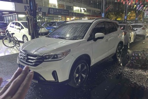 GS4 广汽传祺 235T 自动两驱豪华智联版