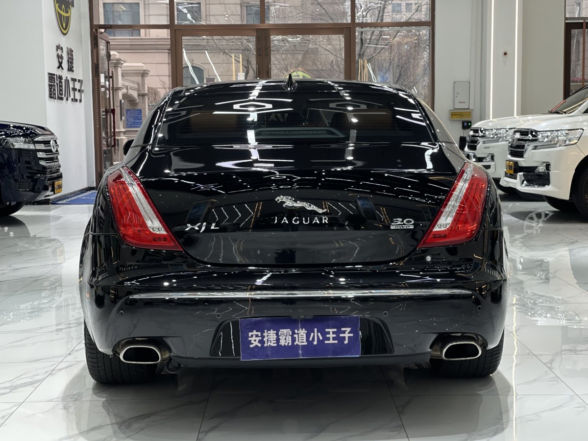 捷豹 XJ  2012款 XJL 3.0 旗艦商務(wù)版圖片