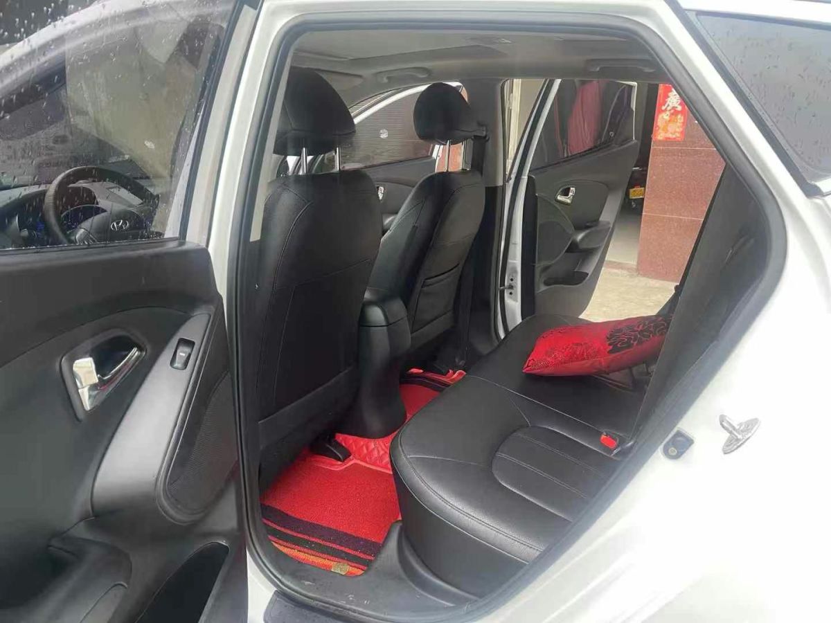 現(xiàn)代 ix35  2013款 2.0 GL 兩驅(qū)舒適型圖片