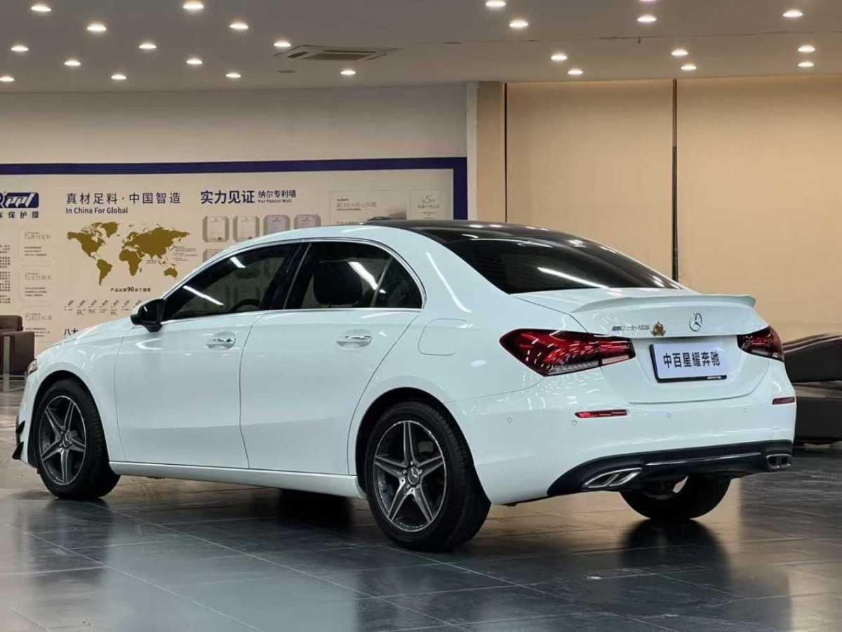 奔馳 奔馳A級  2019款  改款 A 200 L 運動轎車圖片