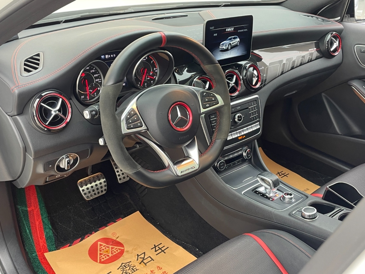 奔馳 奔馳GLA AMG  2017款 改款 AMG GLA 45 4MATIC圖片