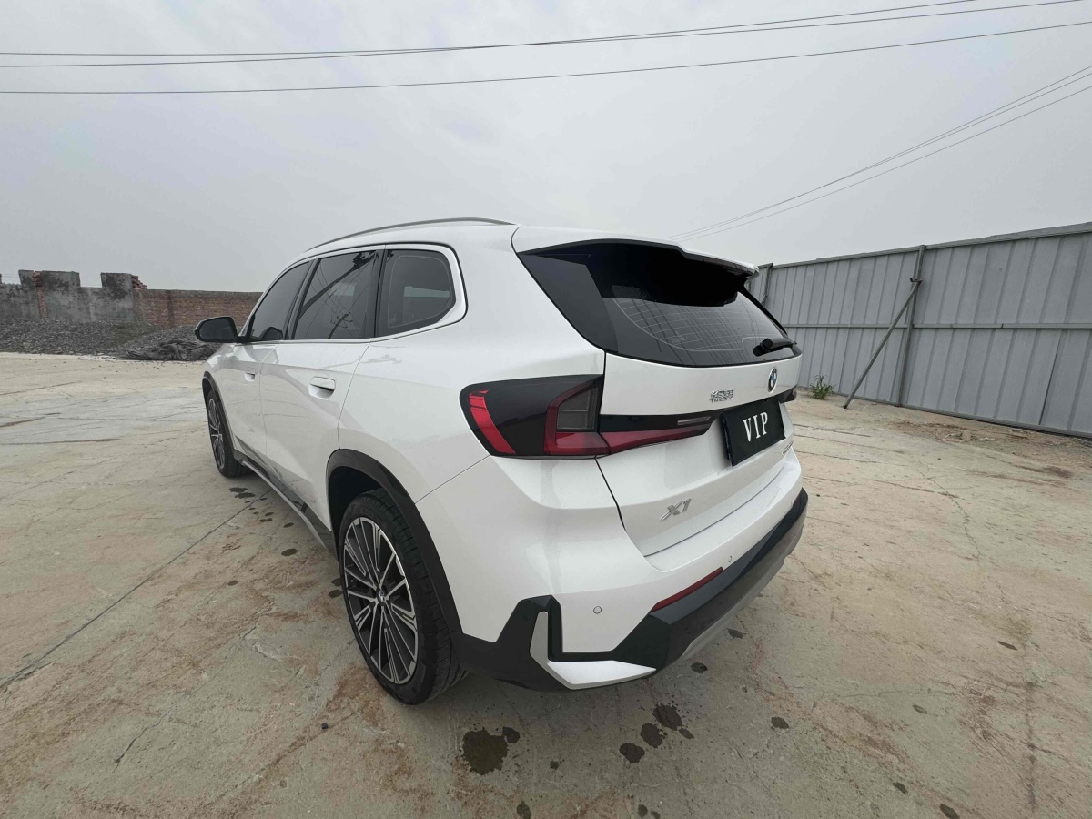 寶馬 寶馬X1  2023款 xDrive25Li X設(shè)計套裝圖片
