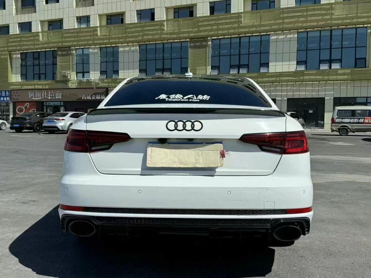 奧迪 奧迪A4L  2019款 35 TFSI 進(jìn)取型 國V圖片
