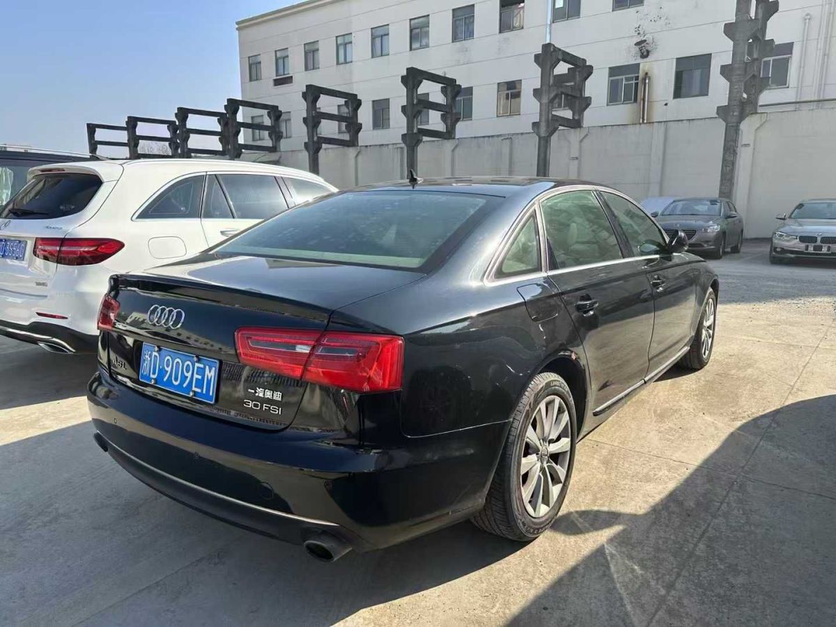 奧迪 奧迪A6L  2012款 A6L 2.8FSI 35FSI Quattro豪華型圖片