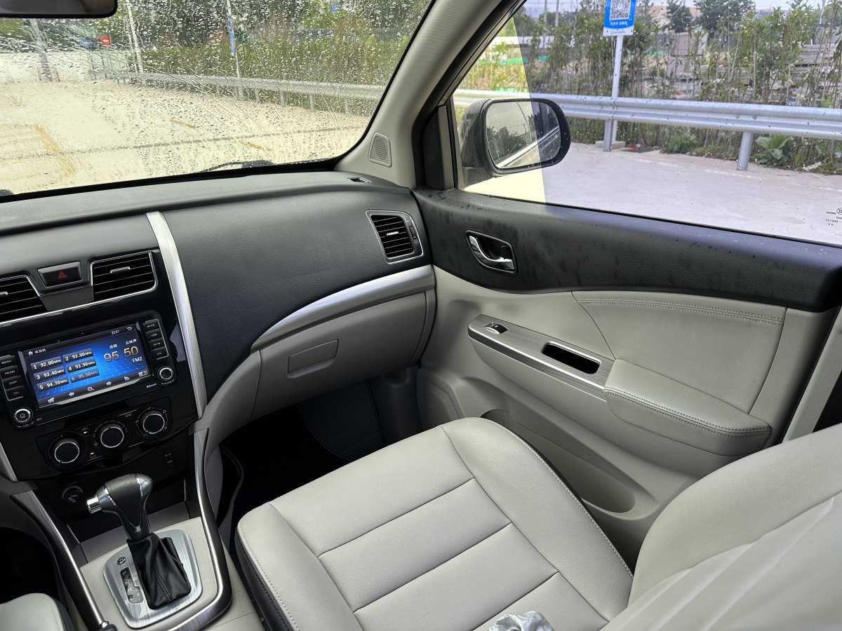東風(fēng)風(fēng)行 風(fēng)行S500  2016款 1.6L CVT豪華型圖片