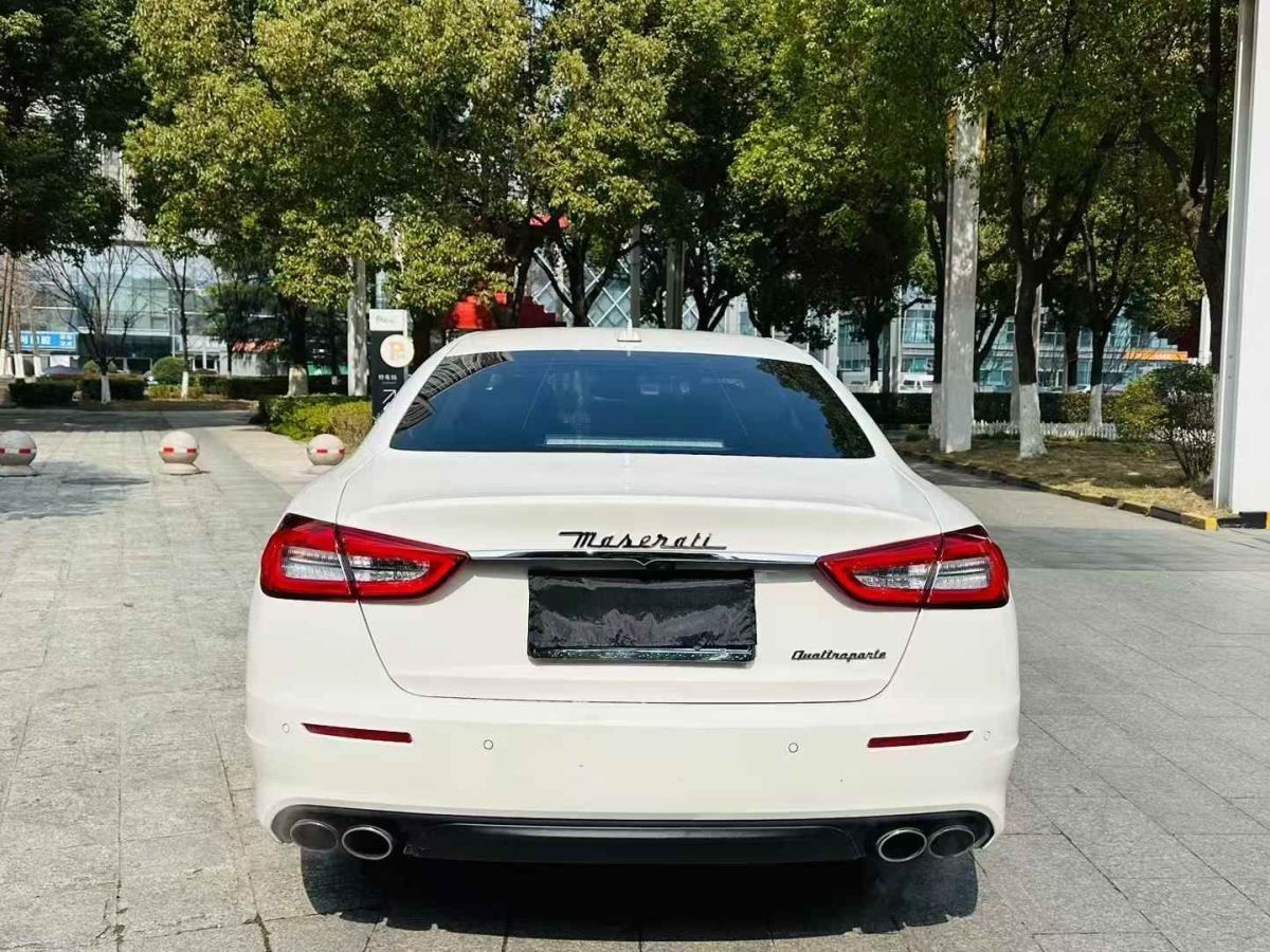 瑪莎拉蒂 總裁  2019款  3.0T 350Hp 標(biāo)準(zhǔn)版圖片