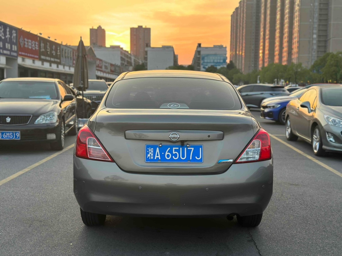 日產(chǎn) 陽(yáng)光  2011款 1.5XE CVT舒適版圖片