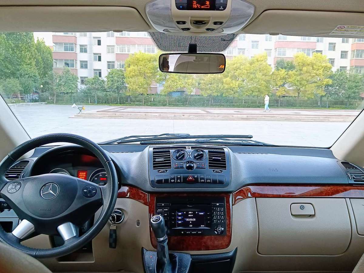 2013年8月奔驰 唯雅诺  2013款 3.0L 舒适版