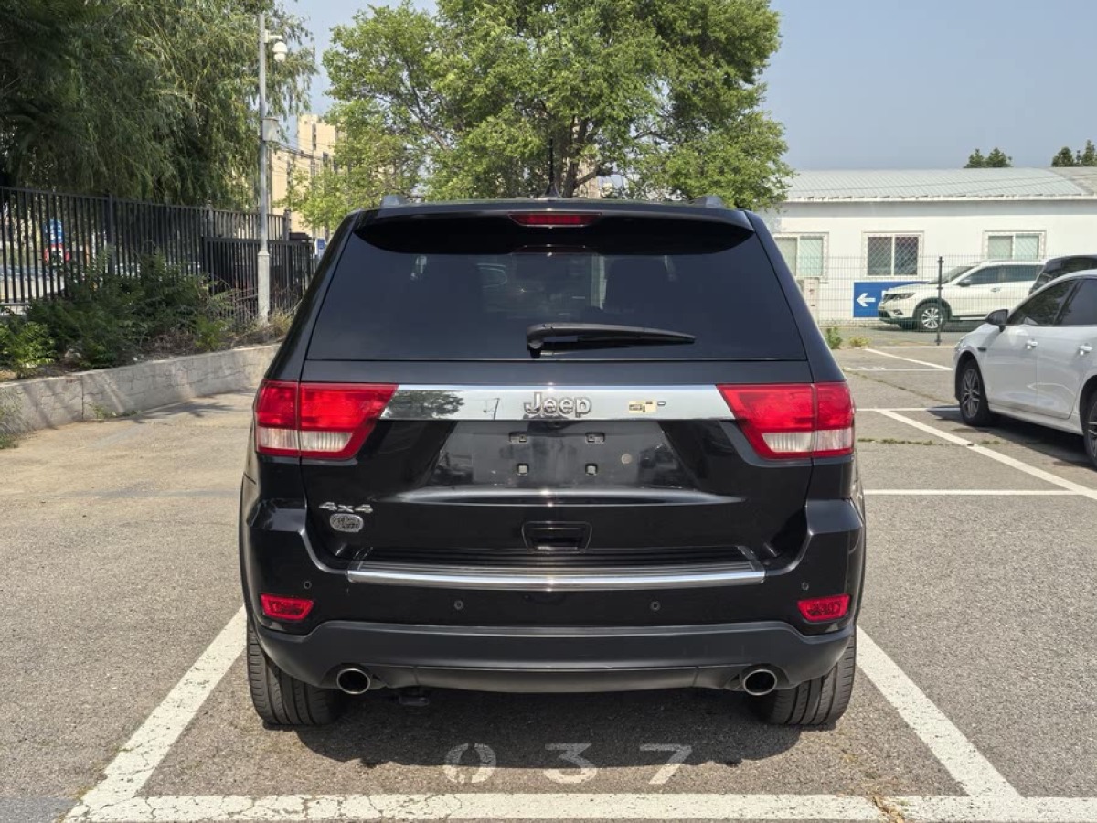 Jeep 大切諾基  2012款 5.7L 旗艦尊崇版圖片