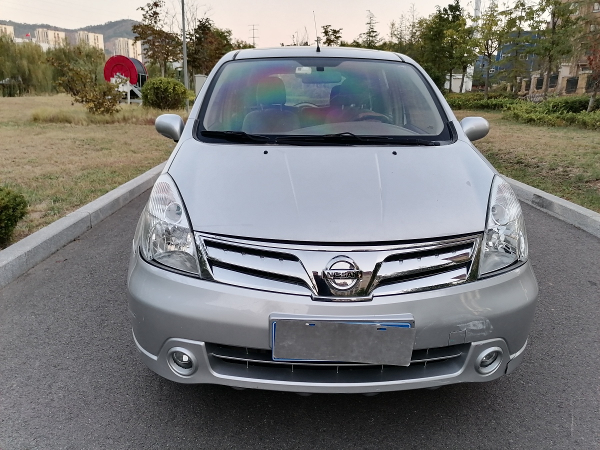 日產(chǎn) 驪威  2010款 勁悅版 1.6L 自動全能型圖片