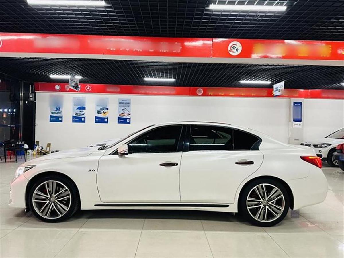 英菲尼迪 Q50L  2015款 2.0T 運動版圖片