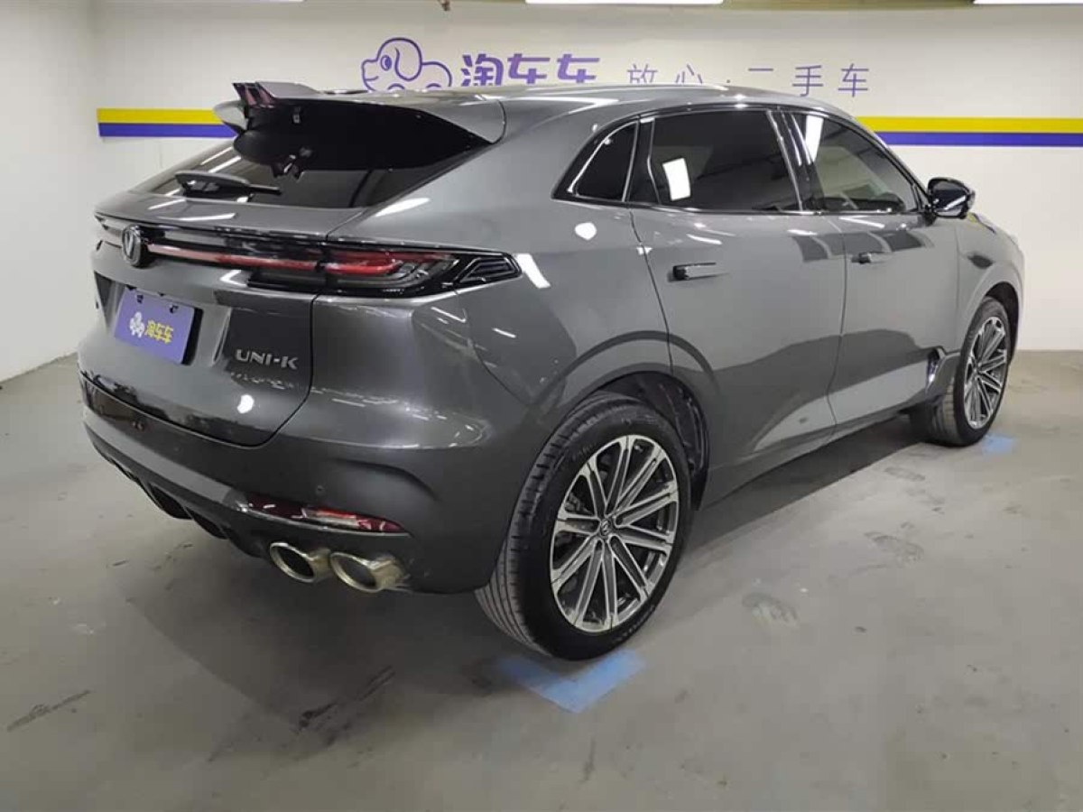 長(zhǎng)安 長(zhǎng)安UNI-K  2021款 2.0T 尊貴型圖片