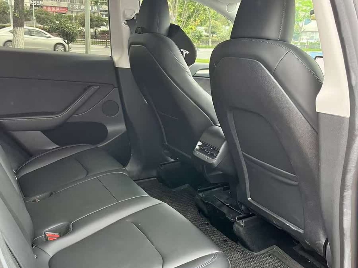 特斯拉 Model Y  2022款 改款 后輪驅(qū)動(dòng)版圖片