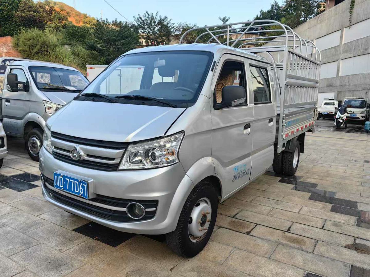 2018年3月福田 祥菱V  2018款 1.5L 半承載3170軸距(廂車)DAM15R