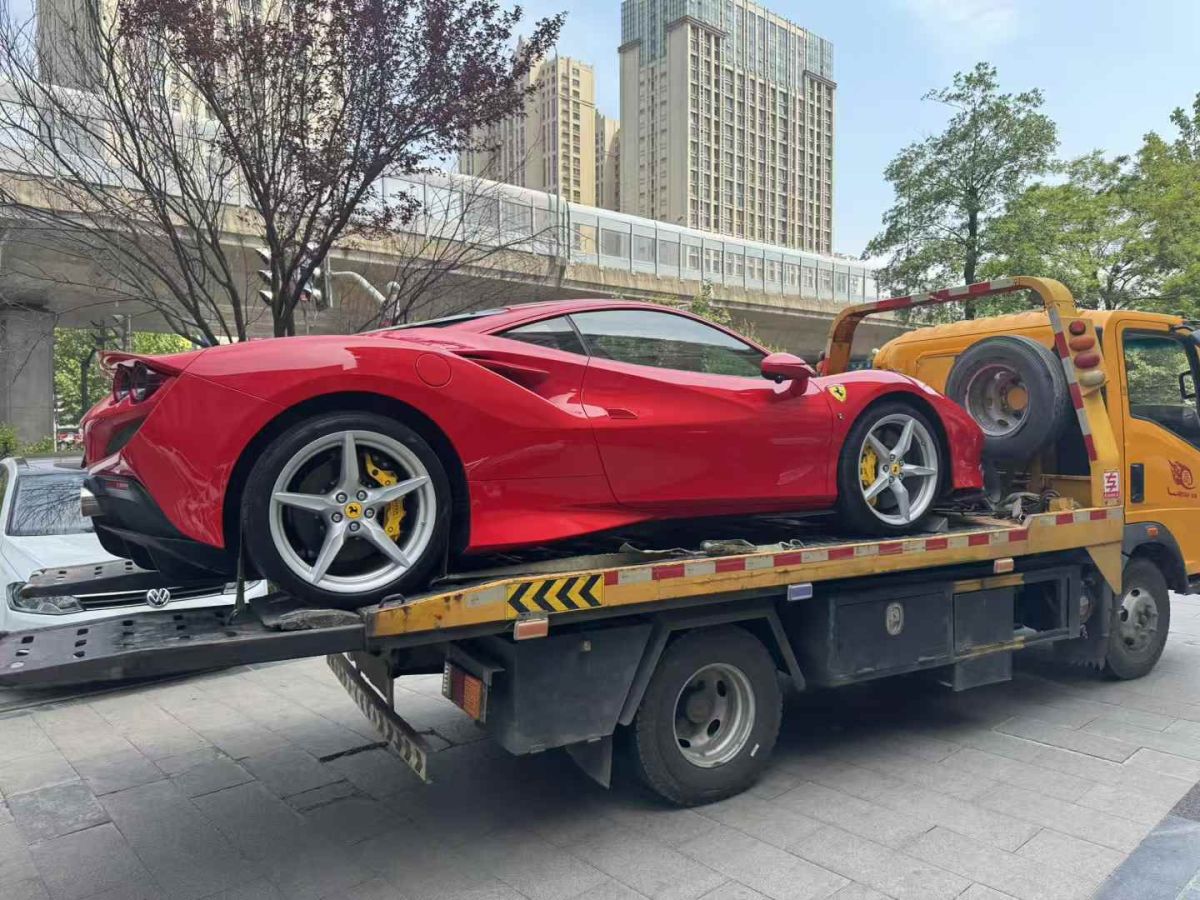 法拉利 Purosangue  2023款 6.5L V12圖片