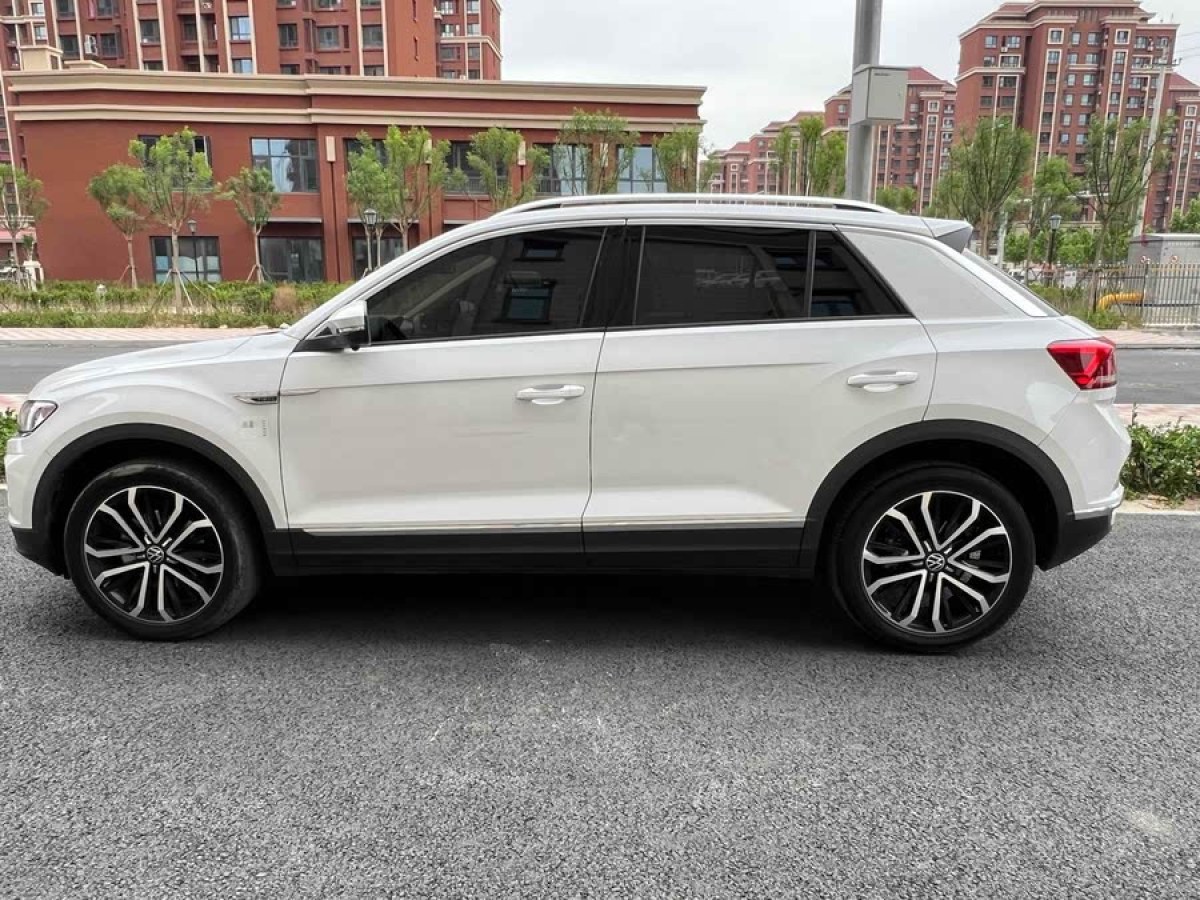 大眾 T-ROC探歌  2021款 280TSI DSG兩驅(qū)舒適智聯(lián)30周年紀(jì)念版圖片