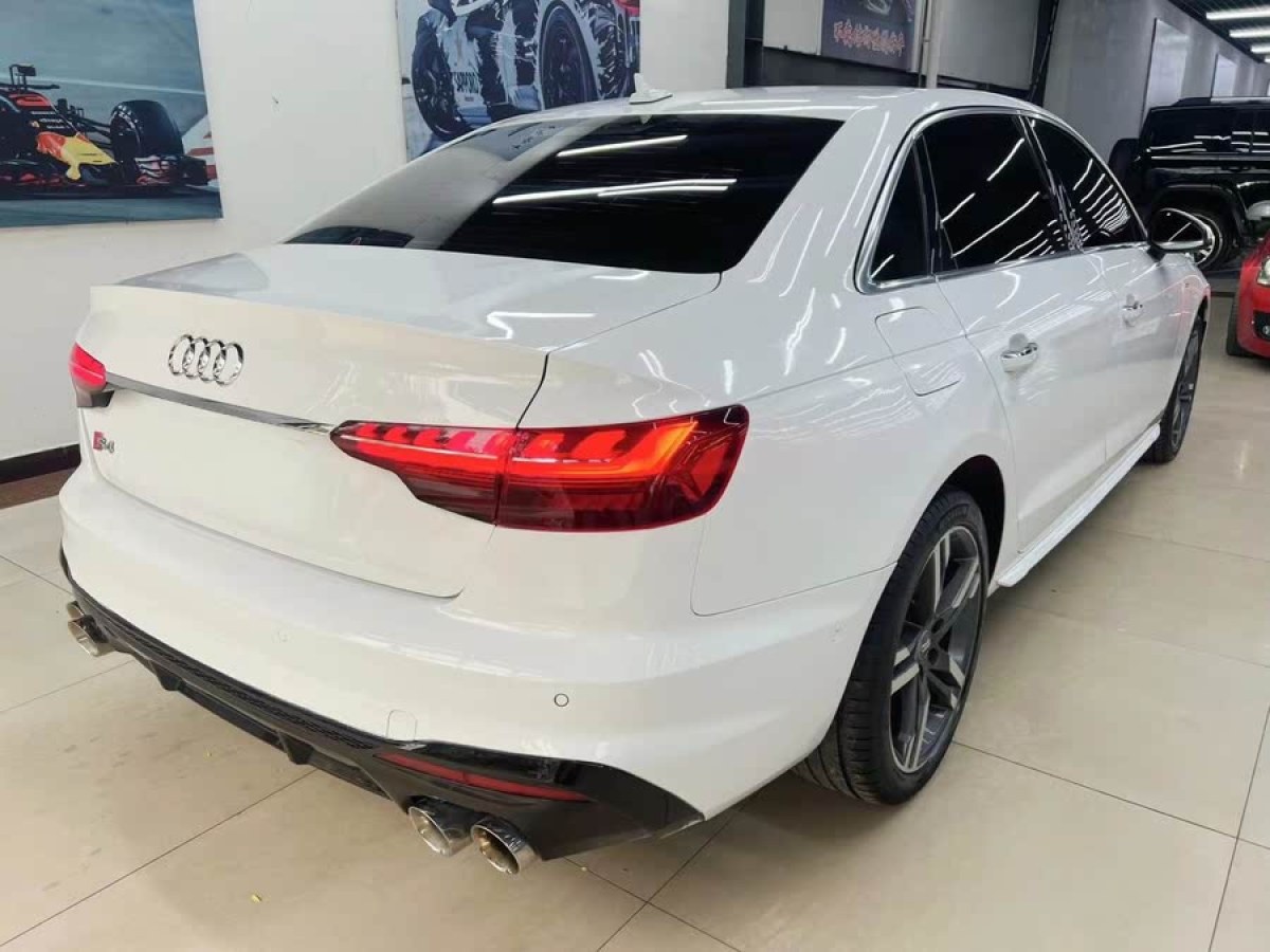 奧迪 奧迪A4L  2020款 40 TFSI 豪華動(dòng)感型圖片
